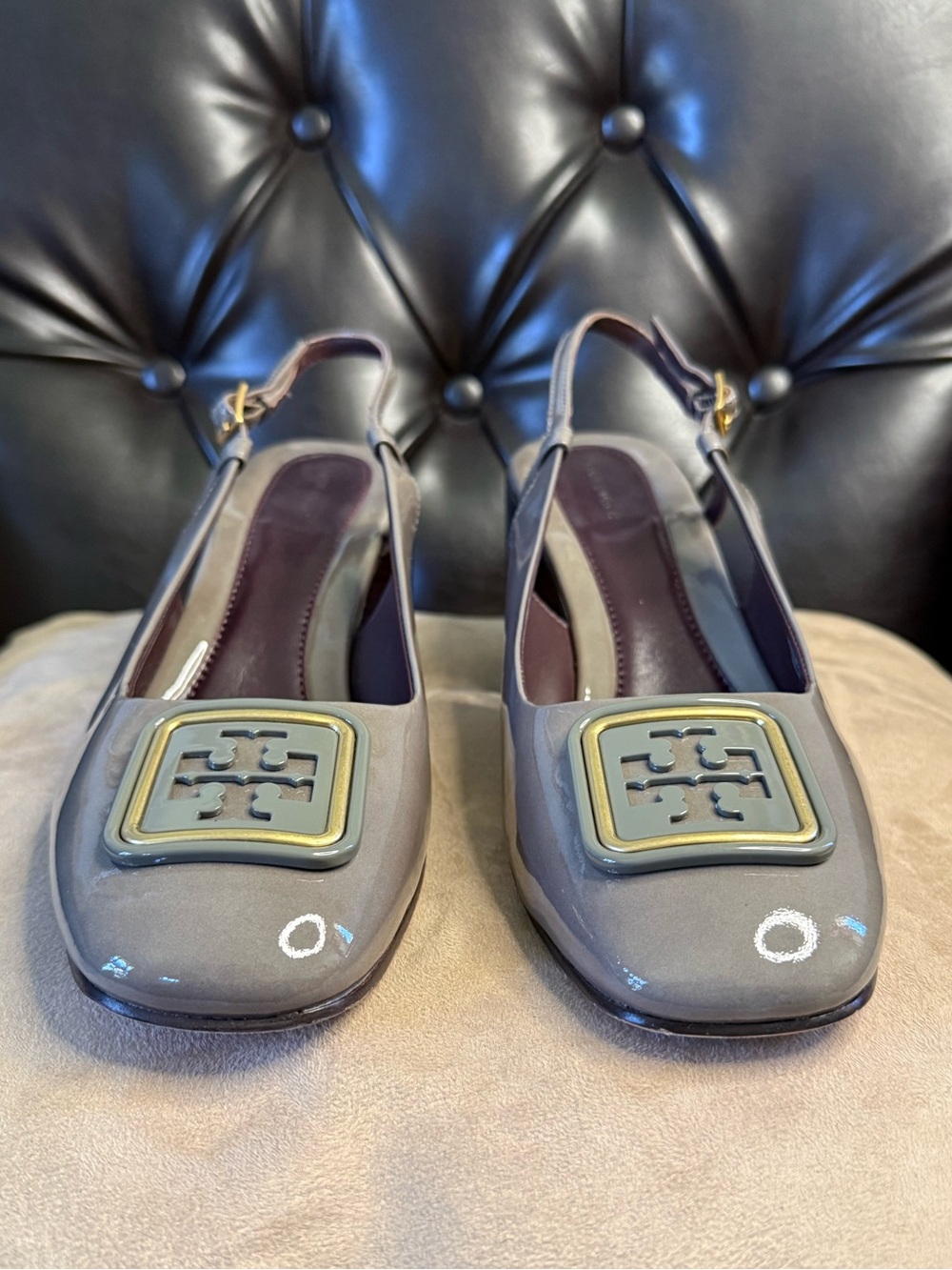 Tory Burch Taupe Patent Leather Slingback Heels with Gold Logo - Picture 2 of 15